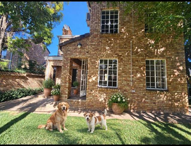 3 BEDROOM PROPERTY TO RENT IN MENLO PARK